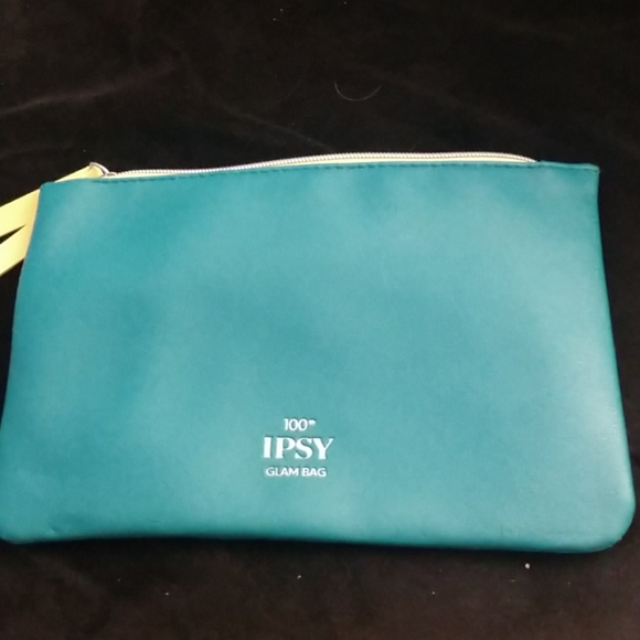 Make-Up Bags - Picture 3 of 7